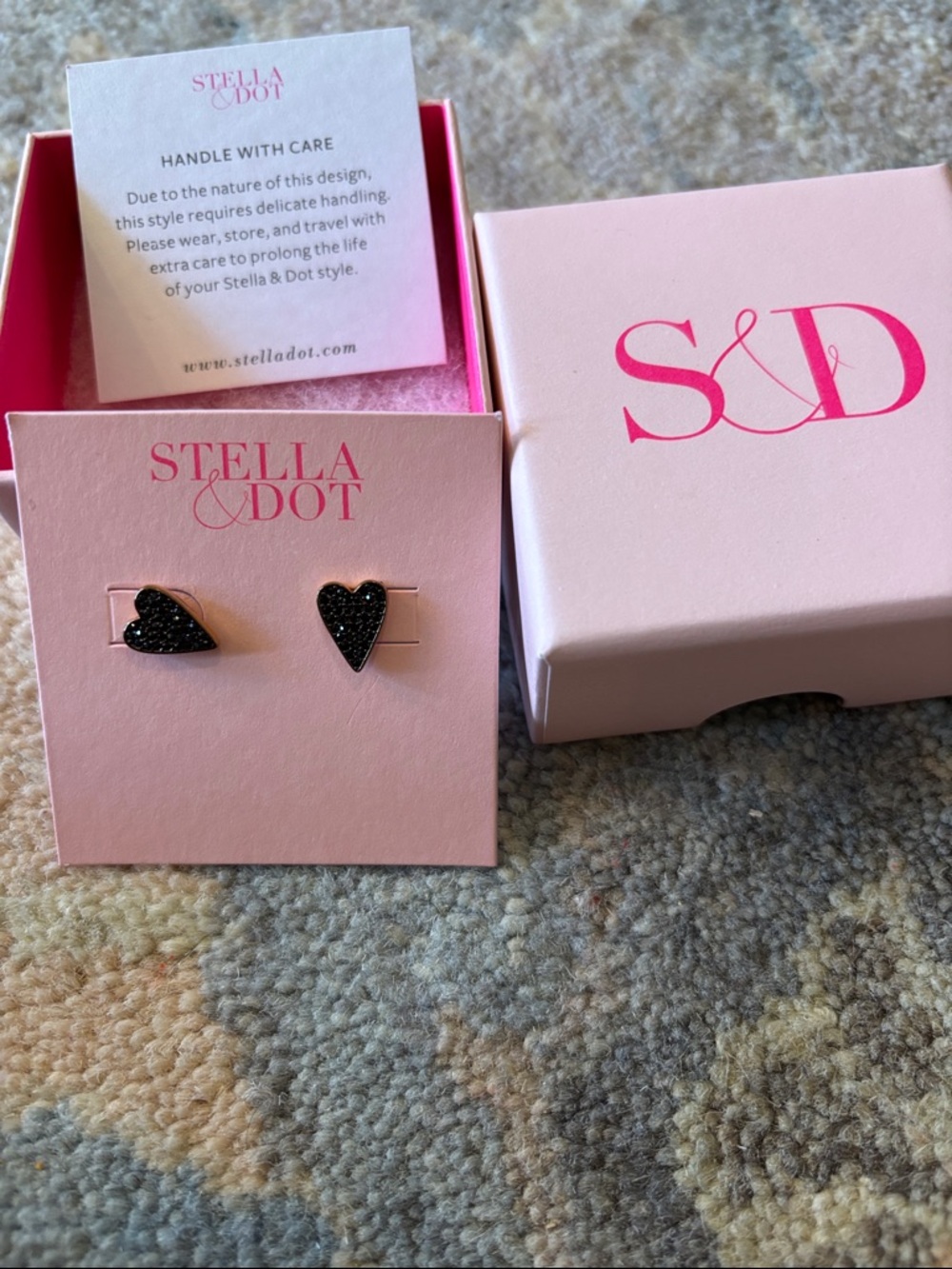 Stella & Dot Black Heart Stud Earrings - Picture 3 of 3